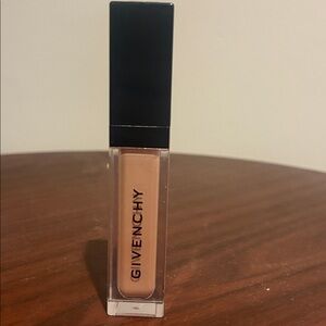 Givenchy Soft Pink Lip Gloss